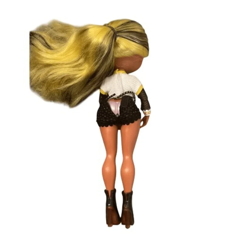 MGA LOL Surprise OMG Royal Bee Fashion Doll Blonde Hair Black Lace Shorts Boots